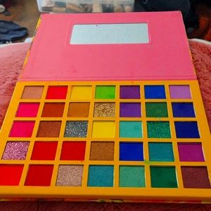 Makeup depot atrevida eyeshadow palette